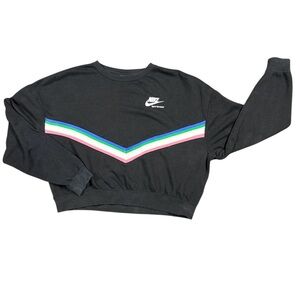 Women's Medium Nike Black Crew Neck Crop Sweater